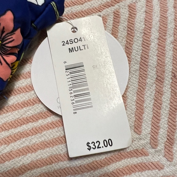 Hot Water Floral Bikini Top M NWT - Picture 3 of 4